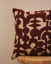 Load image into Gallery viewer, Attirail Bohemian Abstract Mauve Cushion