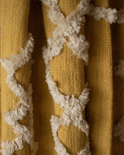 Load image into Gallery viewer, Audrey Throw Blanket