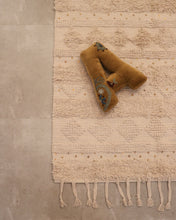Load image into Gallery viewer, Attirail Bohemian Handloom Marbella Floor Rug Mediterranean
